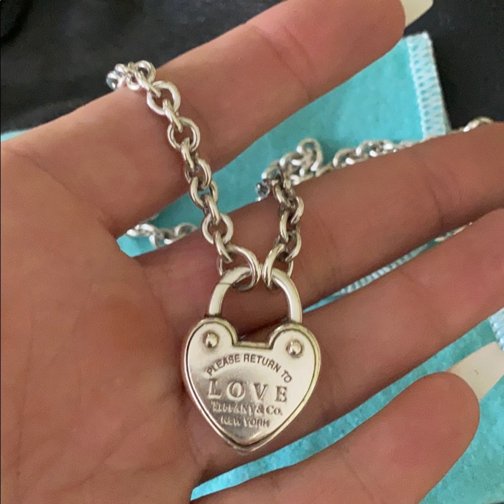 💕Authentic Tiffany Necklace💕